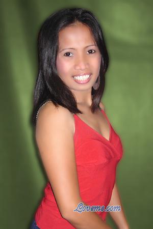 100334 - Evelyn Edad: 29 - Filipinas