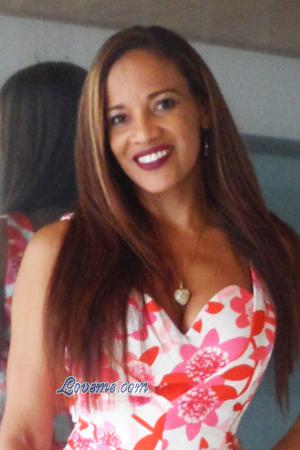 154438 - Yenis Edad: 49 - Colombia