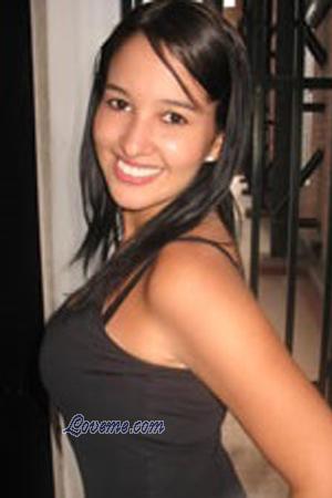 155084 - Maria Mercedes Edad: 37 - Colombia