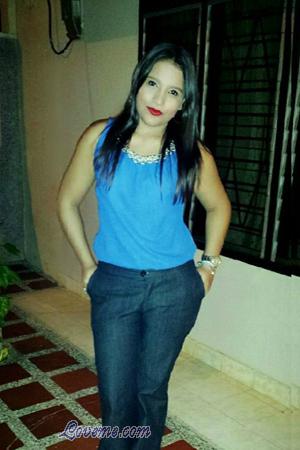 156358 - Andrea Edad: 30 - Colombia
