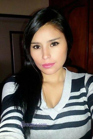 157146 - Escarlet Edad: 31 - Bolivia