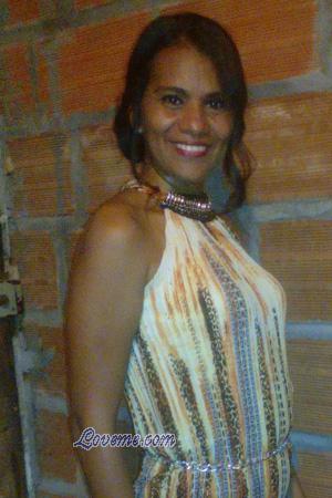 163098 - Zandra Edad: 49 - Colombia