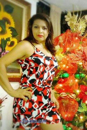 163982 - Martha Edad: 48 - Colombia
