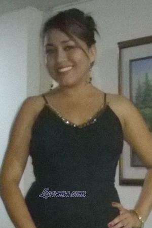 172113 - Liseth Edad: 34 - Colombia