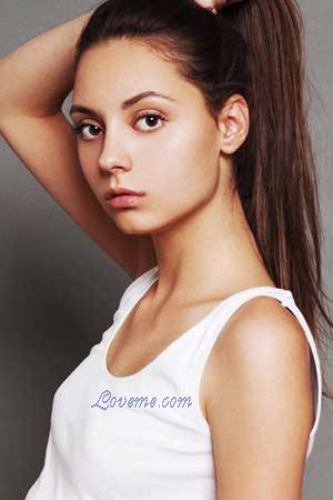 175304 - Alina Edad: 26 - Ucrania