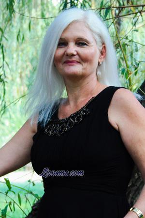 175813 - Elena Edad: 56 - Ucrania