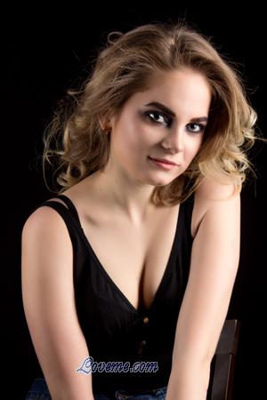 178768 - Valentina Edad: 25 - Ucrania
