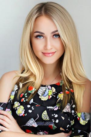 179003 - Anna Edad: 41 - Ucrania