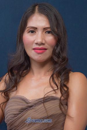 Filipinas women