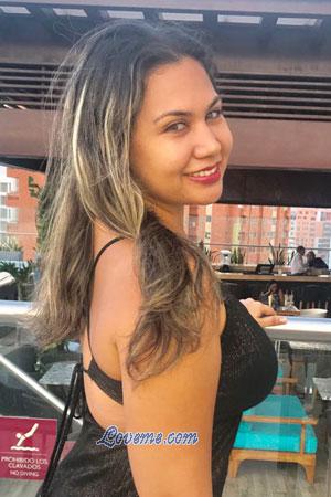 180477 - Lina Edad: 37 - Colombia