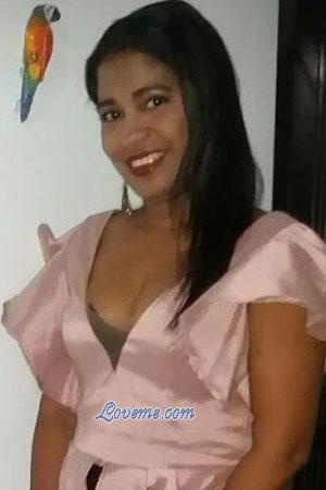 180635 - Yadira Edad: 45 - Colombia
