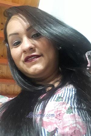 181327 - Gloria Edad: 41 - Colombia