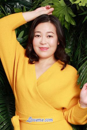 183208 - Lingling Edad: 44 - China