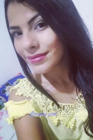 183424 - Andrea Edad: 32 - Colombia