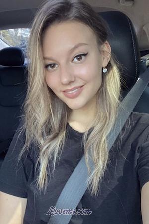 184813 - Anastasiya Edad: 28 - Ucrania