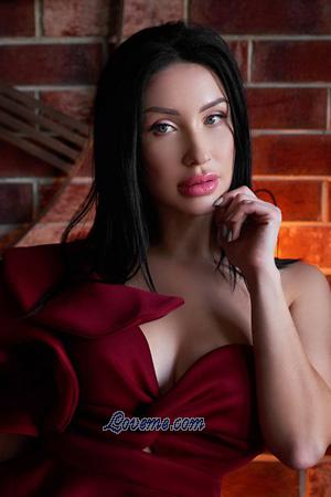185805 - Ksenia Edad: 38 - Ucrania
