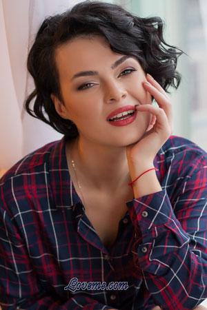 185808 - Ekaterina Edad: 33 - Ucrania