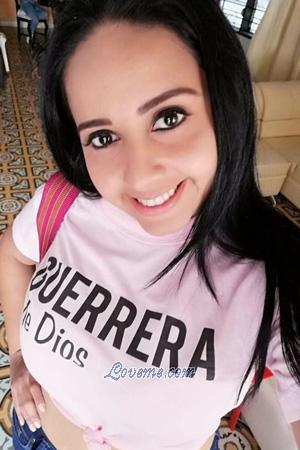 193604 - Clarena Edad: 42 - Colombia