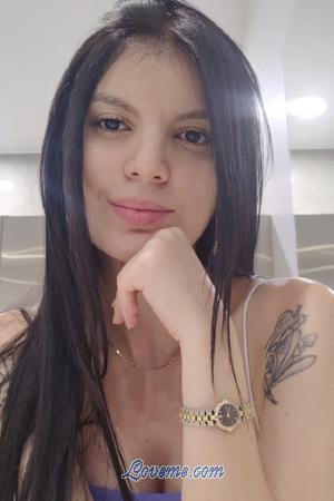 198520 - Geraldin Edad: 28 - Colombia