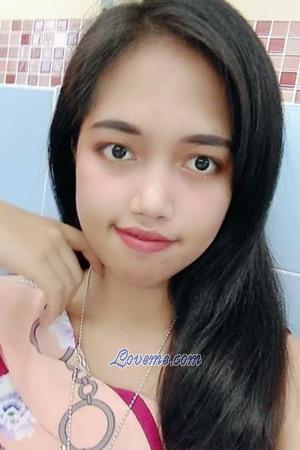 198704 - Sasipapha Edad: 33 - Tailandia