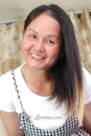 200691 - Chudapha Edad: 49 - Tailandia