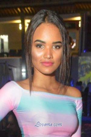 201590 - Eli Edad: 25 - Dominican Republic