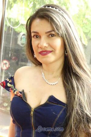 205233 - Erika Edad: 48 - Colombia