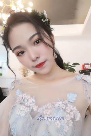 207541 - Junting Edad: 24 - China