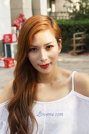 208445 - Zoey Edad: 38 - China