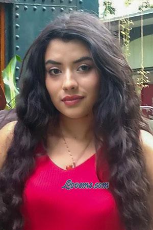 208595 - Diana Edad: 29 - Colombia