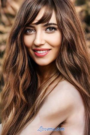 210388 - Alona Edad: 28 - Ucrania