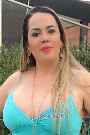 210422 - Tania Edad: 42 - Colombia