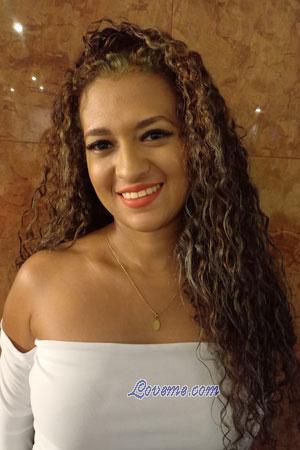 213752 - Leidy Edad: 32 - Colombia