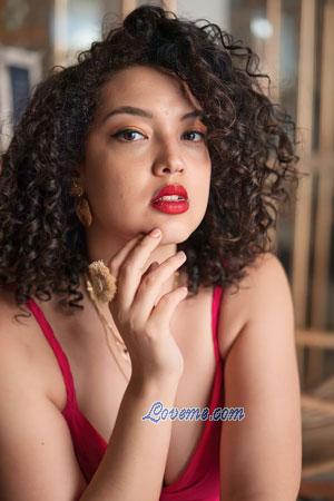 213773 - Jennifer Edad: 30 - Colombia