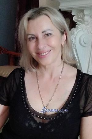 216539 - Tetiana Edad: 57 - Ucrania