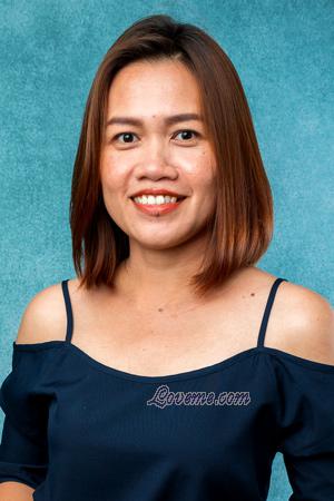 217839 - Tippawan Edad: 43 - Tailandia