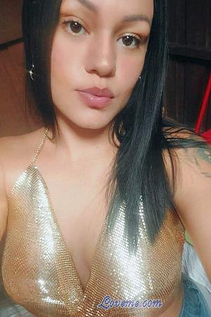 222719 - Color avellana Edad: 32 - Costa Rica