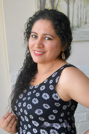 223311 - Julissa Edad: 49 - Per&uacute;