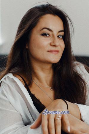 225352 - Gulmira Edad: 33 - Ucrania