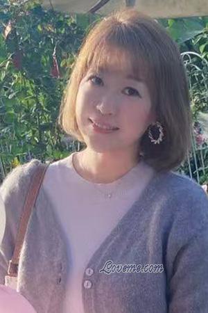 227223 - Ying Edad: 45 - China