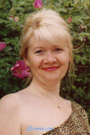 51483 - Natalia Edad: 41 - Russia