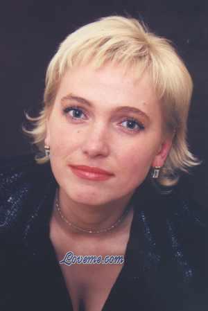 51858 - Alena Edad: 37 - Russia