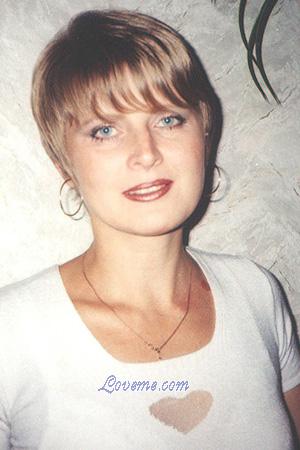 61073 - Larisa Edad: 41 - Russia
