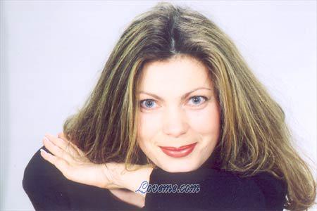 70327 - Irina Edad: 42 - Russia