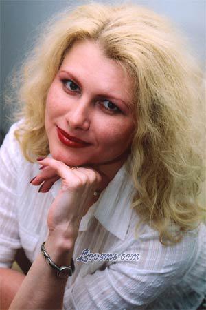 72597 - Valentina Edad: 36 - Russia