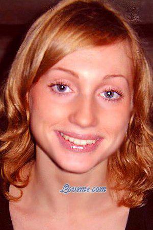 76588 - Ekaterina Edad: 25 - Russia