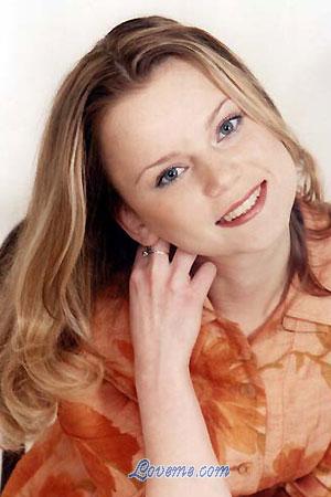 76715 - Irina Edad: 27 - Russia